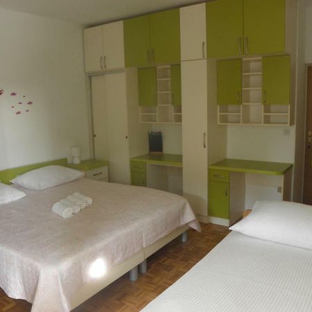 Apartman Ive Starigrad Paklenica Exterior foto